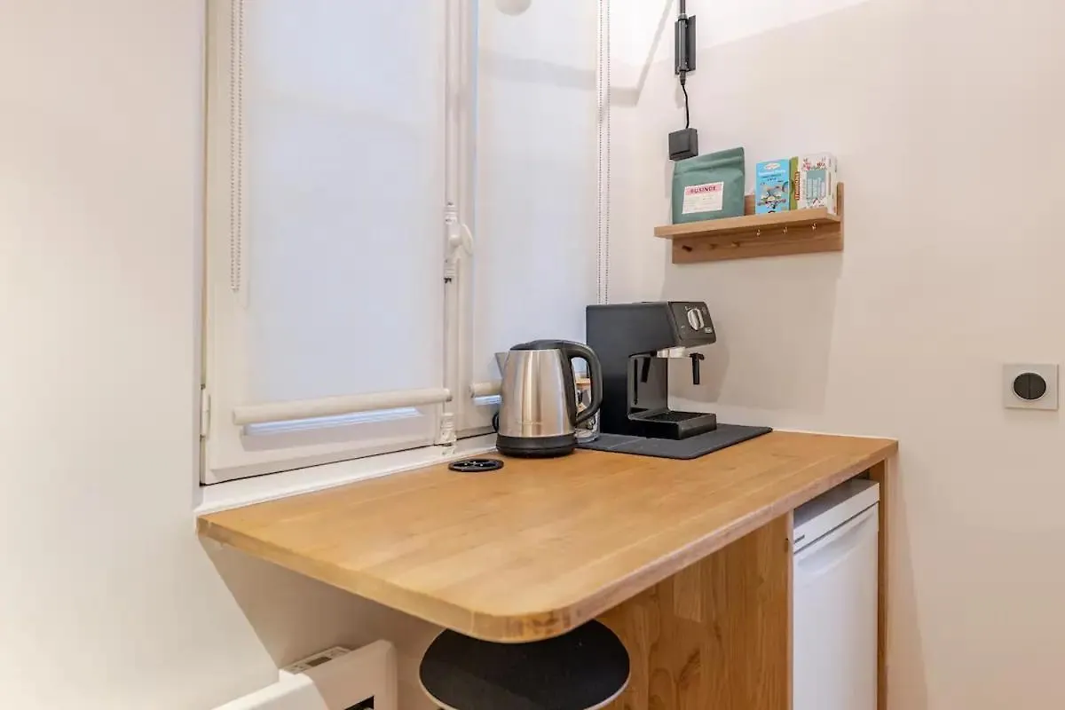 Cosy Duplex In Central Paris 0*,  France